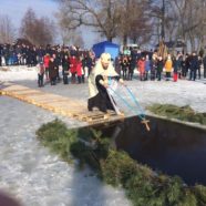 На озері в селі Осівці було звершено чин Великого освячення води
